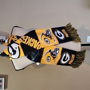 Forever Collectibles Green Bay Packers Scarf